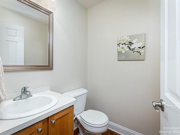 5th image of 1036 Pepperwood Ct