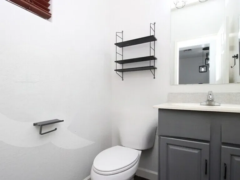 15447 W Poinsettia Dr — Photo 20