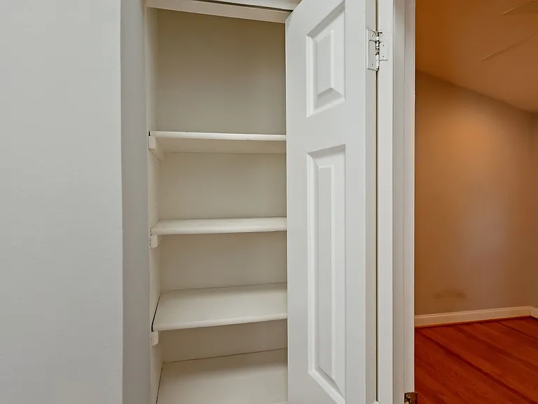 215 Lynn Manor Dr — Photo 38