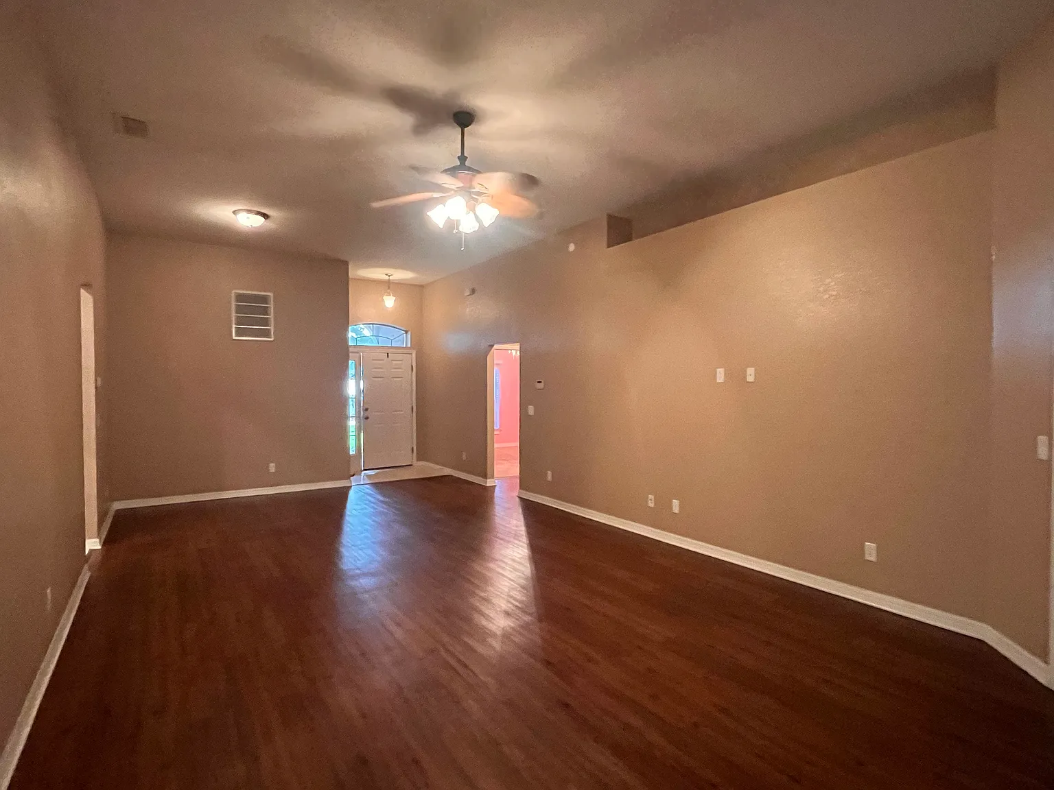 3 bed, 1750 sqft, $1,850 — Photo 4