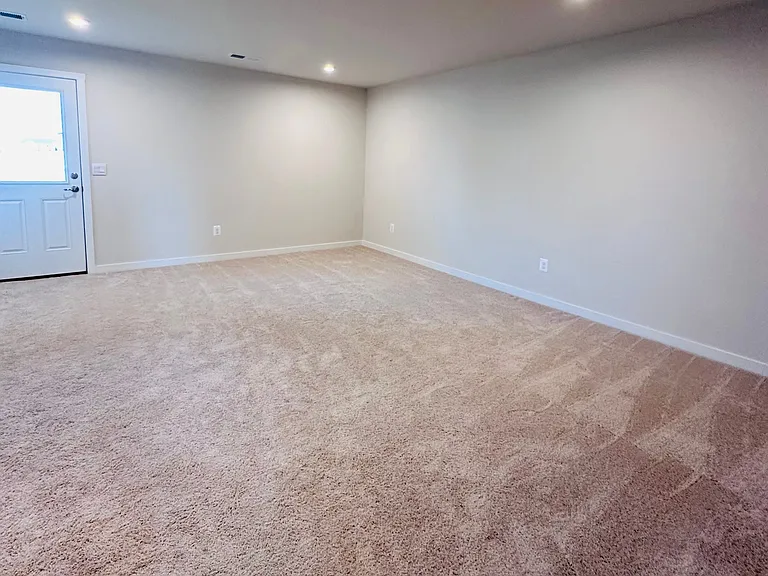 61 Zander Rd — Photo 19