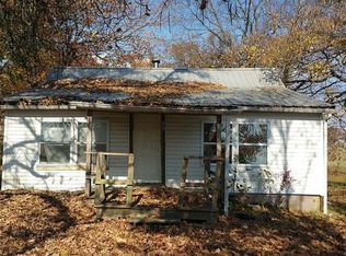702 E Roosevelt St, Salem, MO 65560