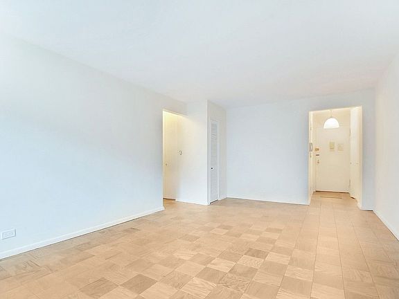 2nd image of 120 E 90th St APT 2B
