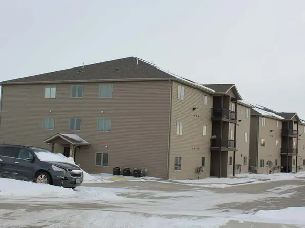 1405 Sharloh Loop, Bismarck, ND 58501