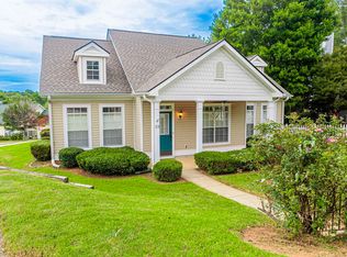 23 Robinson Ln, Newnan, GA 30263