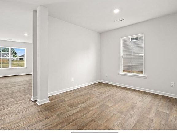 3rd image of 304 Aspen Place Ct