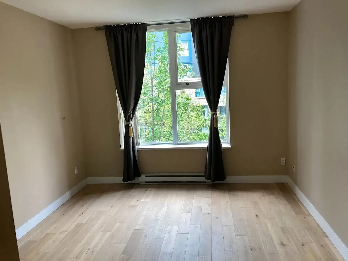 2 bed, 1000 sqft, $4,400 — Photo 3