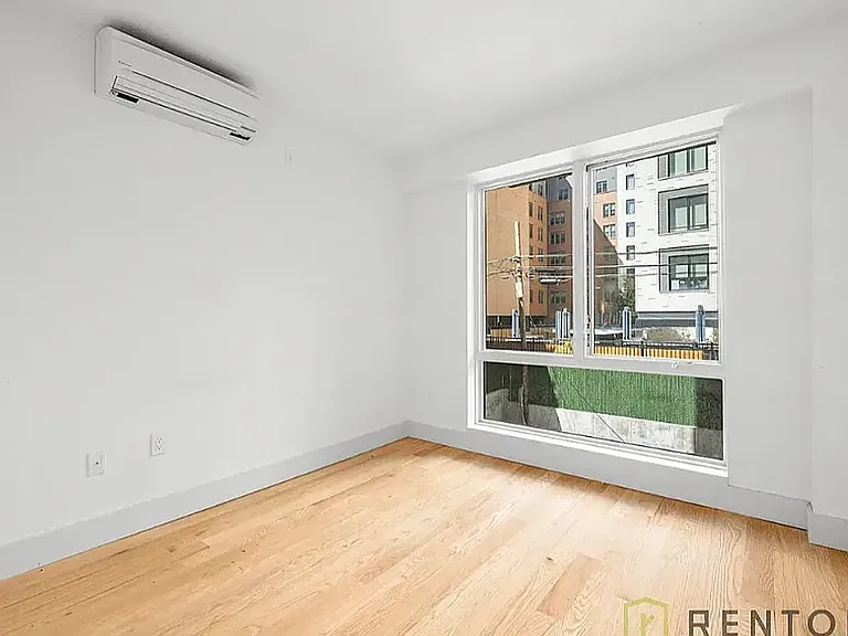 319 Lenox Rd #3D — Photo 5