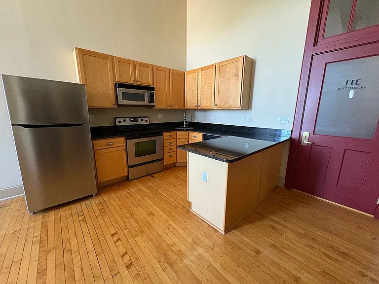 Theresa Park Loft Apartments — Photo 16