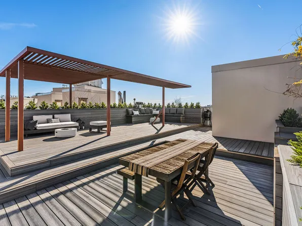 27-28 Thompson Avenue image 1 of 17