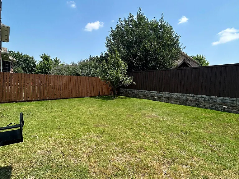 604 Peacock Dr — Photo 60