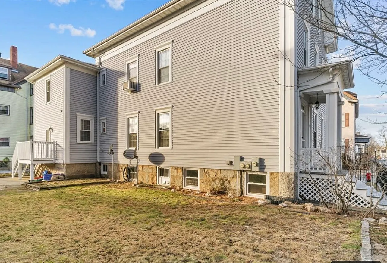 65 Chestnut St — Photo 3