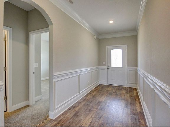 4th image of 120 Derby Dr