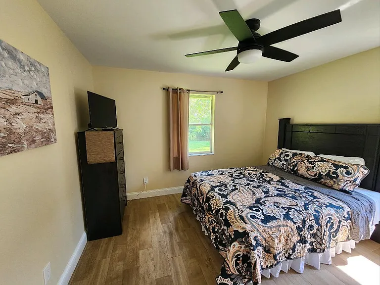 1750 Primrose Ln — Photo 13