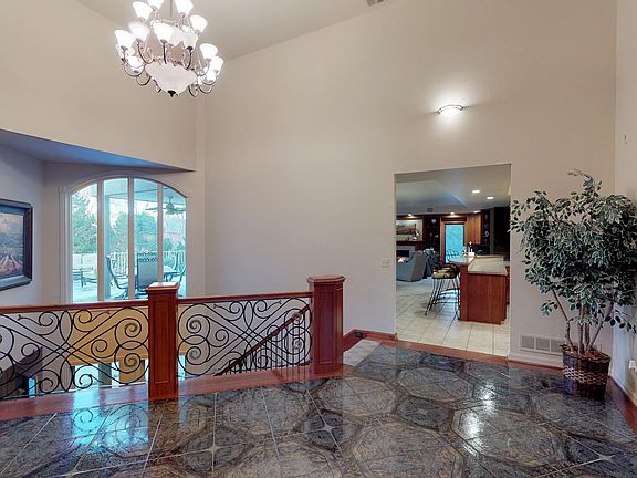 3rd image of 2490 Maclean Cir