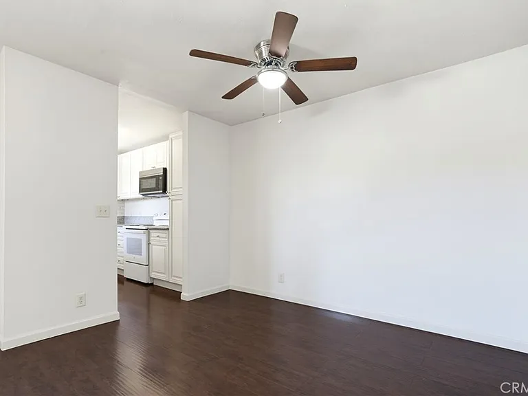 1067 S Citron St — Photo 17