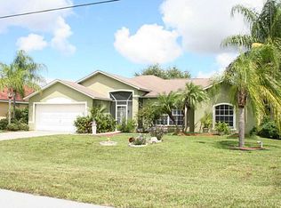 41 Long Meadow Ct, Rotonda West, FL 33947