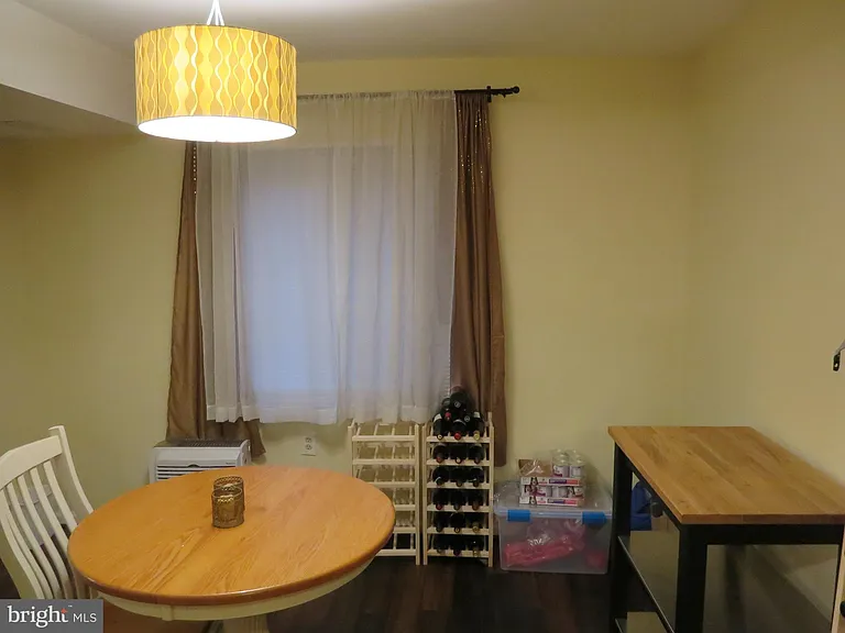1413 Northgate Sq #1C — Photo 6