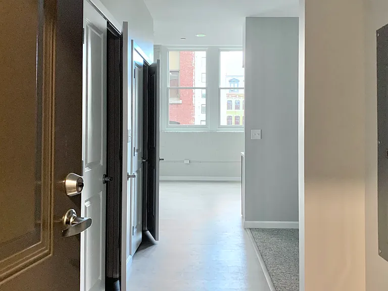 Chatham Lofts — Photo 15