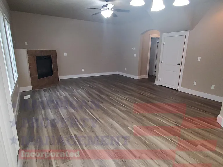 2839 N Jeremy Ave — Photo 4