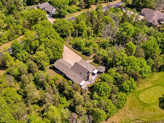 5th image of 1413 Sawgrass Dr