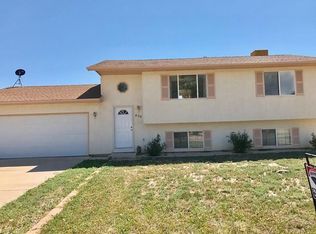 436 S Oak Creek Dr, Pueblo West, CO 81007