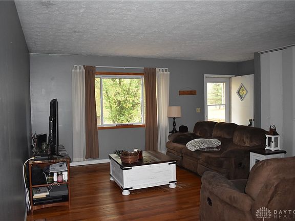 4th image of 114 Greystone Dr
