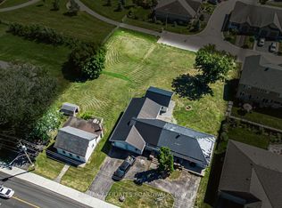 307 Donald B Munro Dr #303, Ottawa, ON K0A1L0