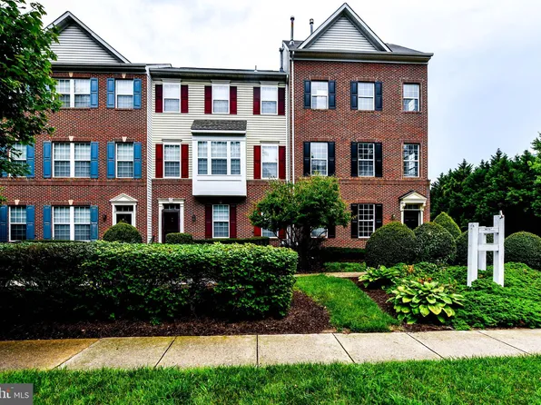 4909 Harcourt Rd #1, Upper Marlboro, MD 20772