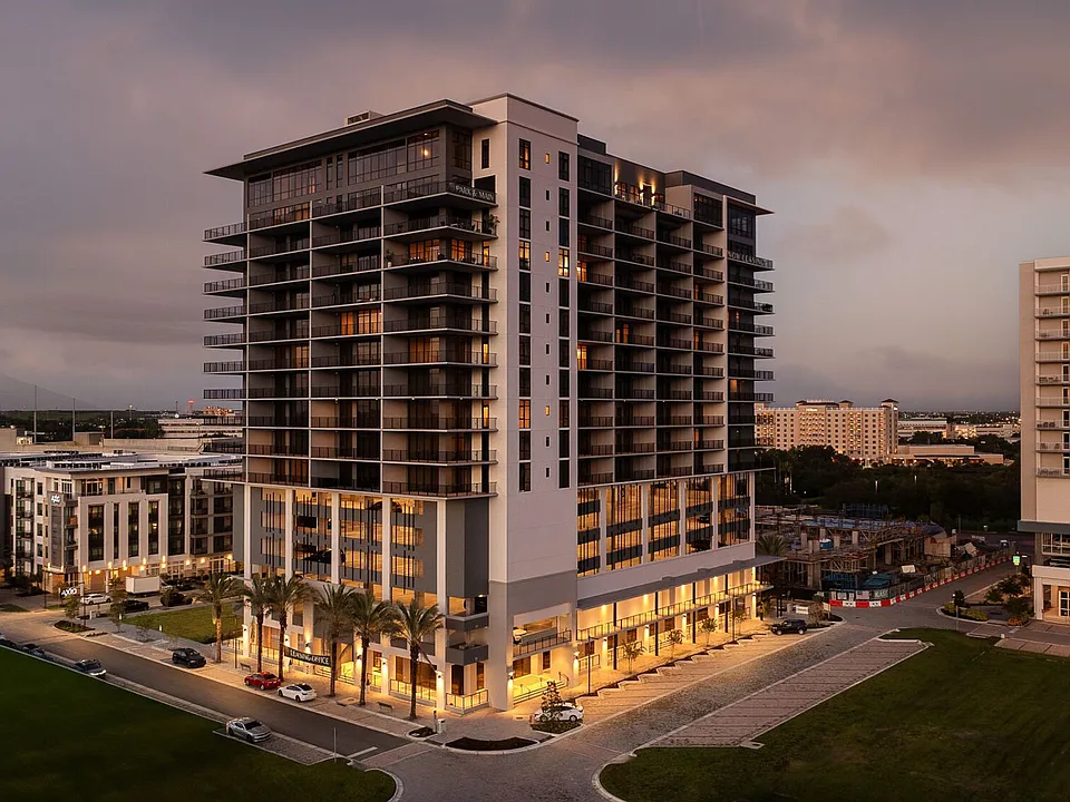 Park & Main