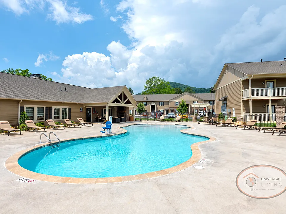 Saltwater Swimming Pool
