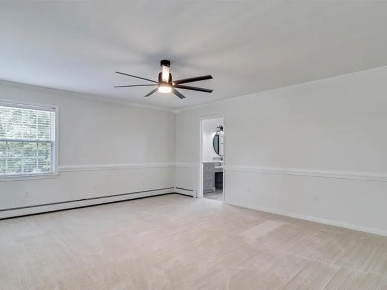6040 Southgate Farm Rd — Photo 13