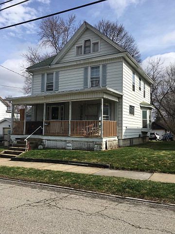 1st image of 409 Arthur St
