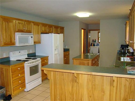 5th image of 3070 Highway E