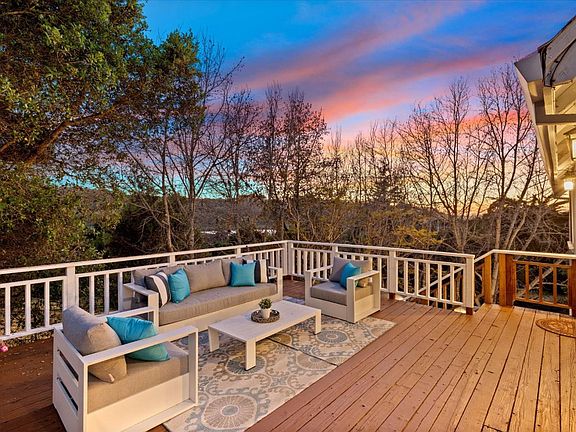 4th image of 19350 El Cerro Way