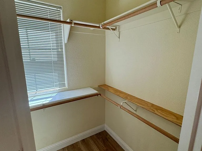 2315 Glacier Pl #B — Photo 10