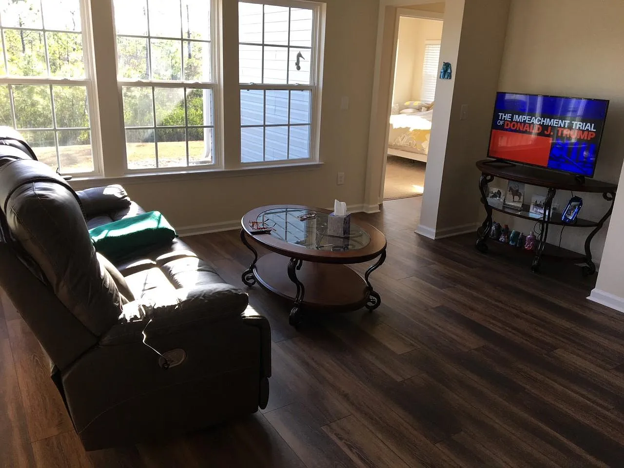 3 bed, 1300 sqft, $1,900 — Photo 2