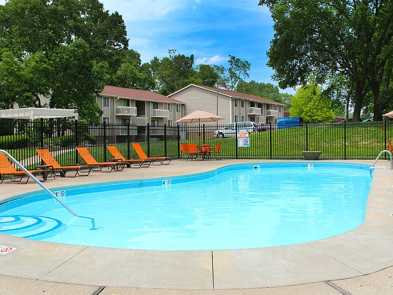 Forest Creek Apartments — Photo 17