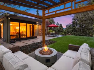 9531 SE 43rd St, Mercer Island, WA 98040