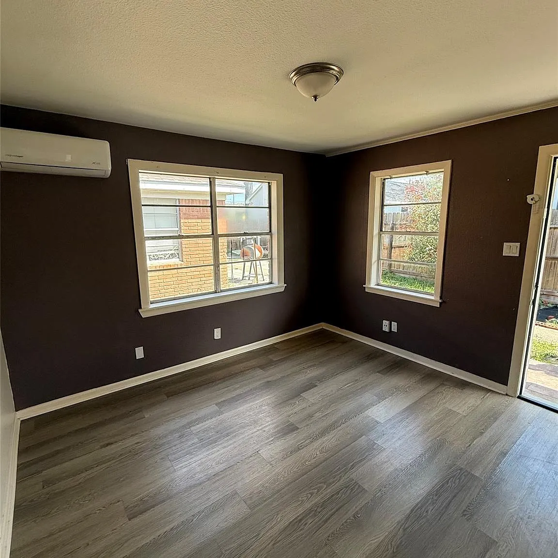 2 bed, 1.0 bath, 720 sqft, $1,100 — Photo 4