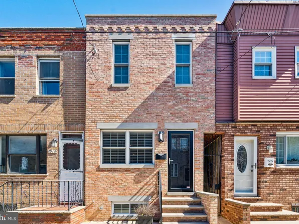 1917 S Iseminger St, Philadelphia, PA 19148