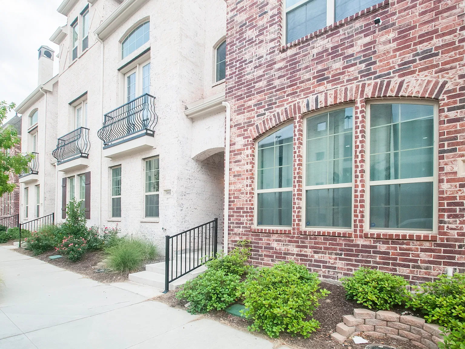 3 bed, 2887 sqft, $3,500 — Photo 2