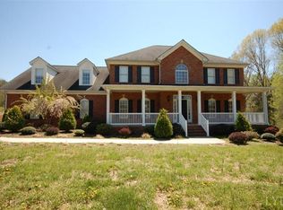 1429 Dogwood Hills Dr, Goode, VA 24556