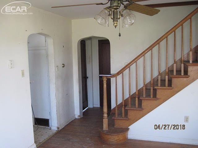 2nd image of 4753 Beard Rd