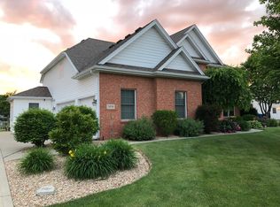 5838 Red Leaf Ln, Monclova, OH