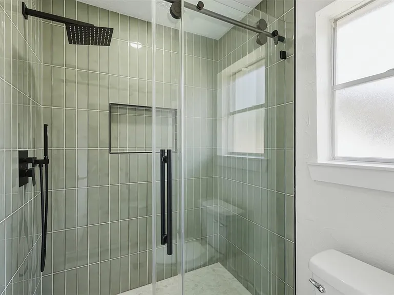 11507 Barwood Bend Dr — Photo 17