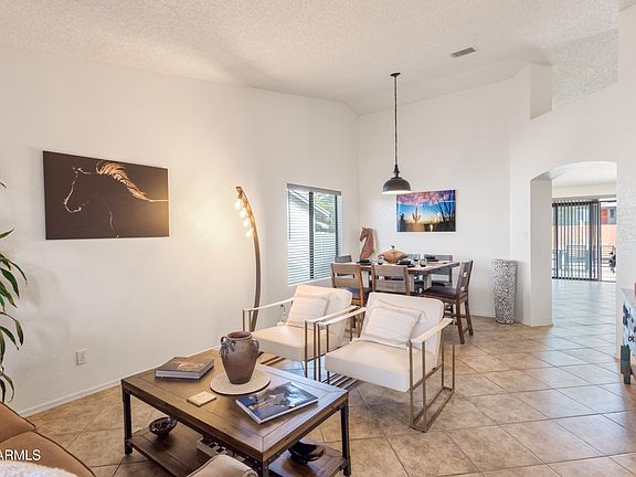 5th image of 785 SILVERWOOD Drive