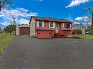 10725 W York House Rd, Beach Park, IL 60087