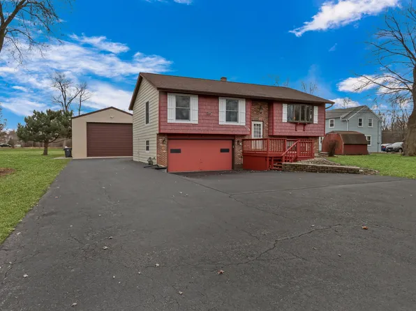 10725 W York House Rd, Beach Park, IL 60087