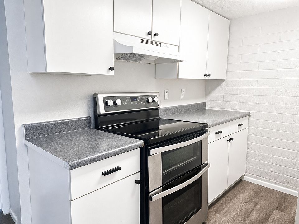 1st image of 507 W 10th St #D